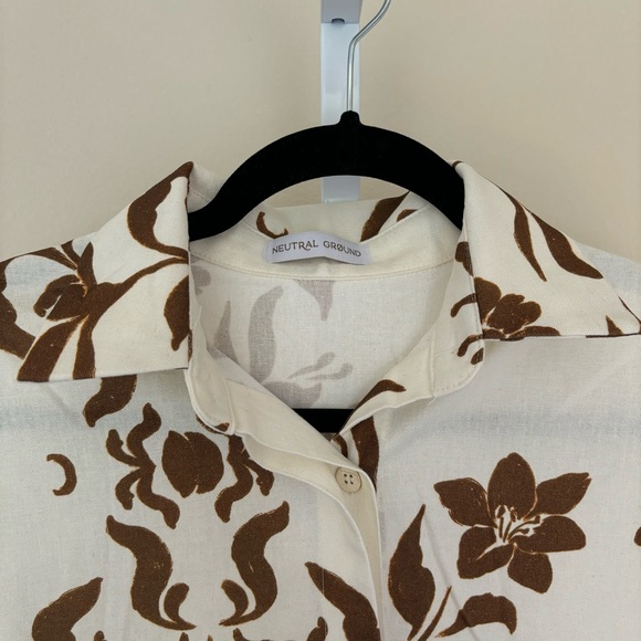 NEUTRAL GROUND Floral Linen Romper SIZE MEDIUM - Picture 7 of 8